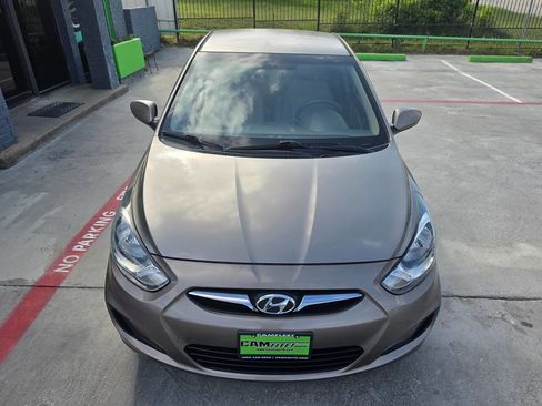 Used 2013 Hyundai Accent GLS image 6