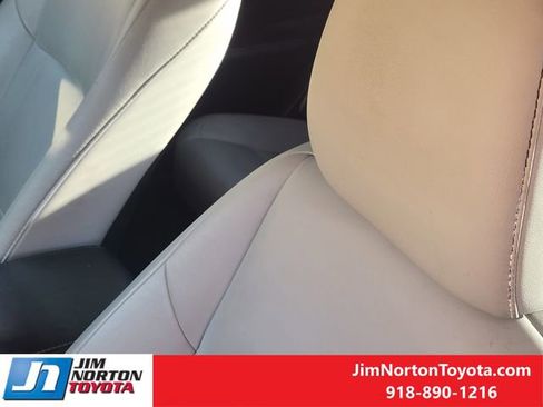 Used 2013 Lexus ES 350 w/ Premium Pkg image 16