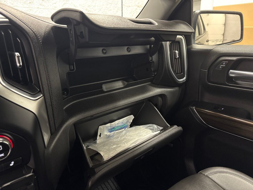 Used 2021 Chevrolet Silverado 1500 LT Trail Boss w/ Convenience Package II AWD/4WD image 27