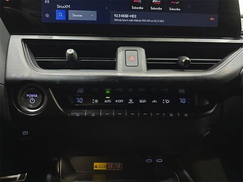 Used 2023 Lexus UX 250h F Sport image 26