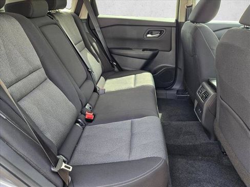 Used 2026 Nissan Rogue SV FWD image 17