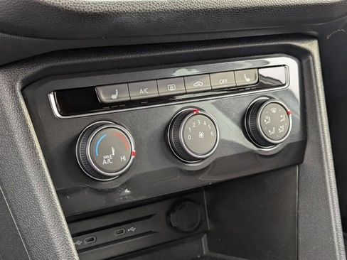 Used 2023 Volkswagen Tiguan S image 20