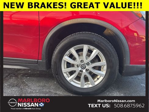 Used 2017 Nissan Rogue SV image 10