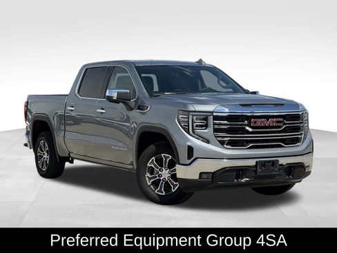 Used 2026 GMC Sierra 1500 SLT RWD image 2