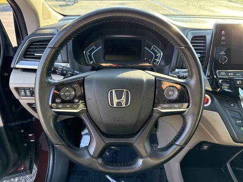 Used 2018 Honda Odyssey EX-L image 18