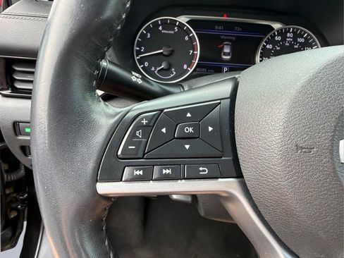 Used 2021 Nissan Sentra SV FWD image 26