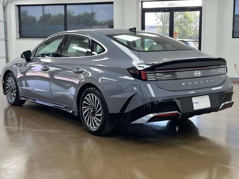 Used 2025 Hyundai Sonata SEL FWD image 7