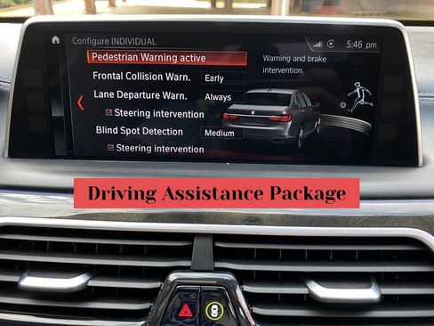 Used 2018 BMW 750i xDrive image 28