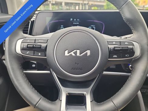 Used 2025 Kia Sportage EX FWD image 14