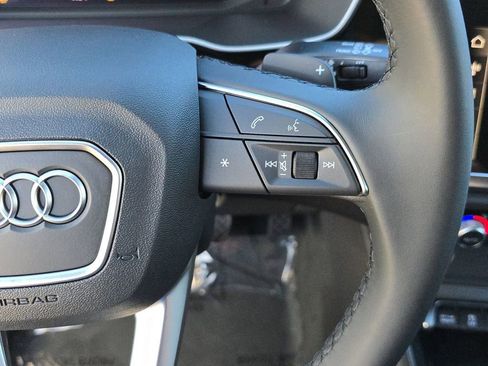 Used 2025 Audi Q3 2.0T Premium w/ Convenience Package image 21