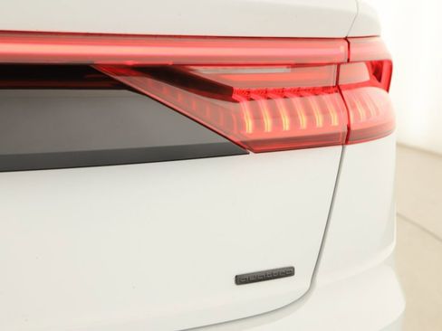 Used 2019 Audi Q8 Premium Plus w/ Premium Plus AWD/4WD image 33