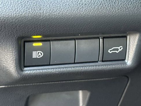 Used 2025 Toyota Grand Highlander AWD image 23