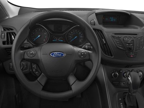 Used 2016 Ford Escape SE w/ Equipment Group 201A image 4