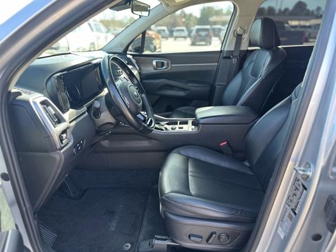 Used 2021 Kia Sorento EX image 20