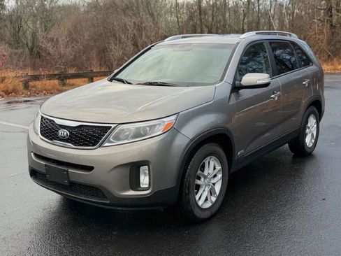 Used 2014 Kia Sorento LX AWD/4WD image 21