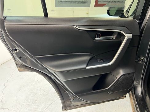 Used 2022 Toyota RAV4 XLE image 26