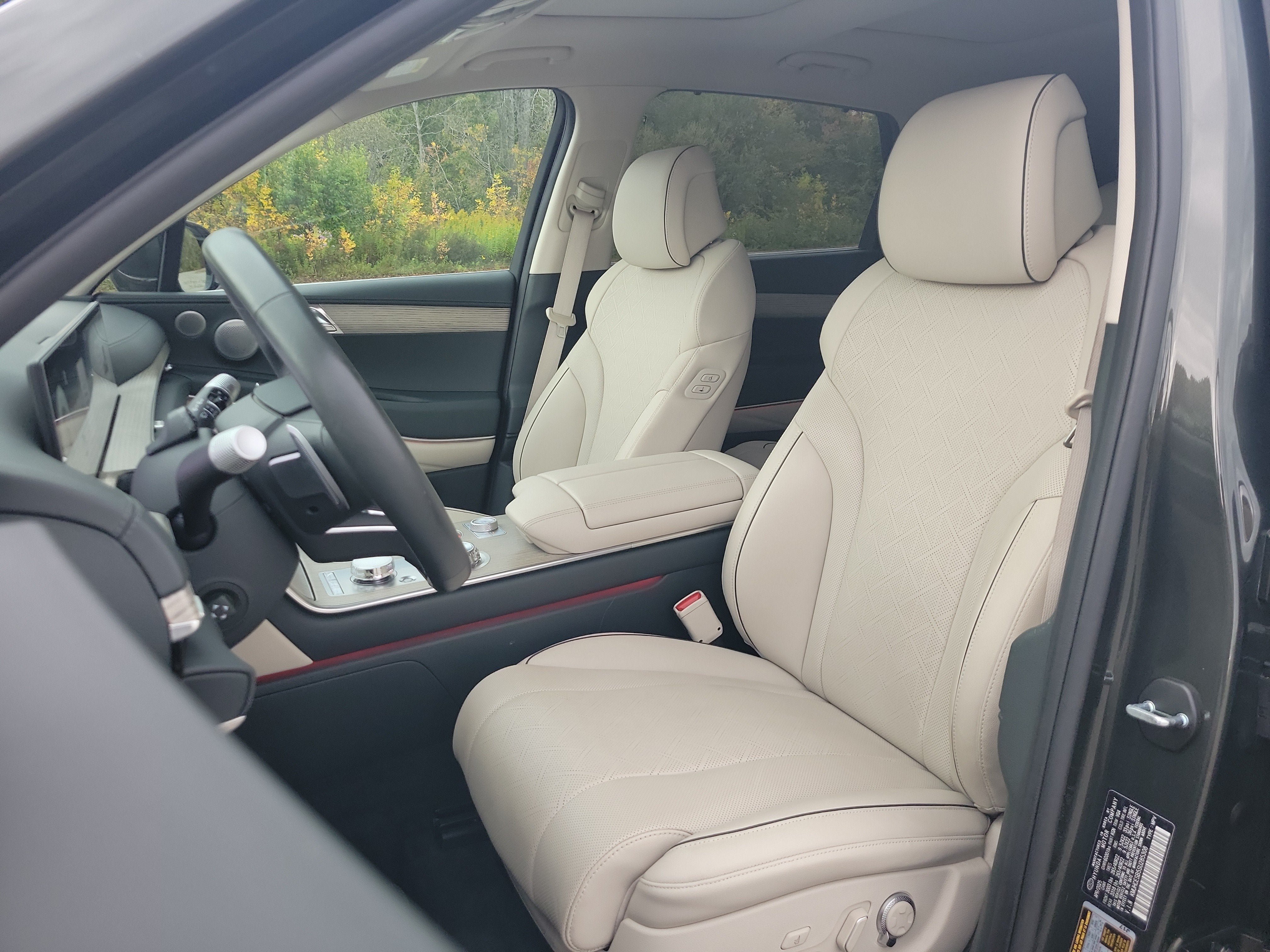Used 2025 Genesis GV80 2.5T Prestige AWD/4WD image 4