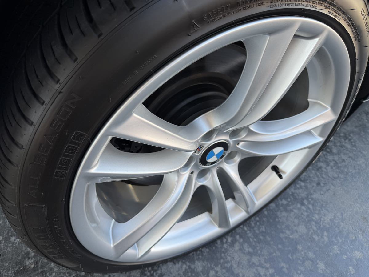 Used 2014 BMW 750Li RWD image 32