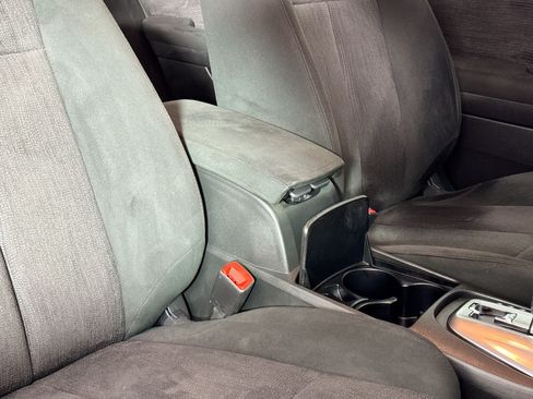 Used 2012 Nissan Altima 2.5 S FWD image 31
