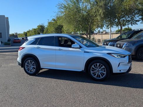 Certified 2024 INFINITI QX50 Luxe image 6