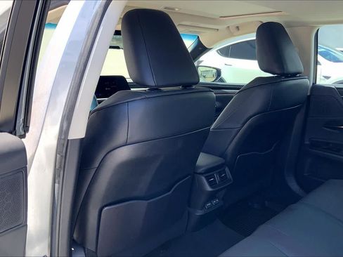Used 2023 Lexus ES 300h w/ Premium Package FWD image 12