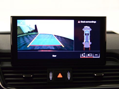 Used 2023 Audi Q5 2.0T Premium w/ Convenience Package image 32