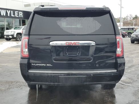 Used 2019 GMC Yukon XL Denali w/ Denali Ultimate Package image 5
