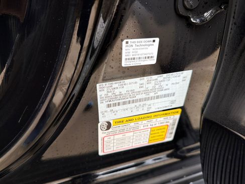 New 2025 Ford Expedition Active image 30