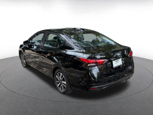 Used 2025 Nissan Versa SV FWD image 9