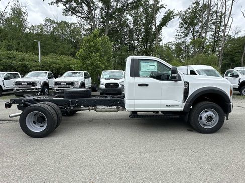 New 2025 Ford F600 4x4 Regular Cab Super Duty w/ XL Chrome Package image 3