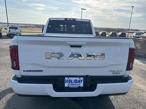 New 2026 RAM 2500 Laramie AWD/4WD image 4
