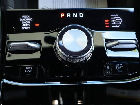 Used 2023 Jeep Grand Cherokee Overland w/ Luxury Tech Group IV image 16