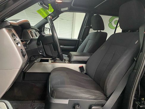 Used 2016 Ford Expedition EL XLT image 10