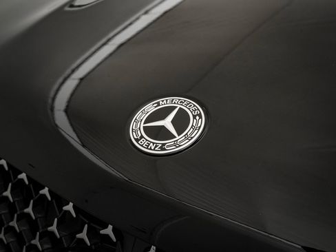 New 2026 Mercedes-Benz GLE 450 4MATIC image 3