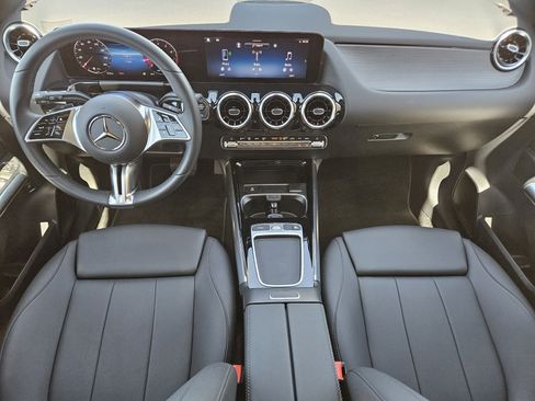 Certified 2026 Mercedes-Benz GLA 250 image 25