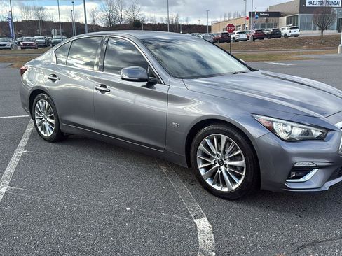 Used 2019 INFINITI Q50 Luxe image 2