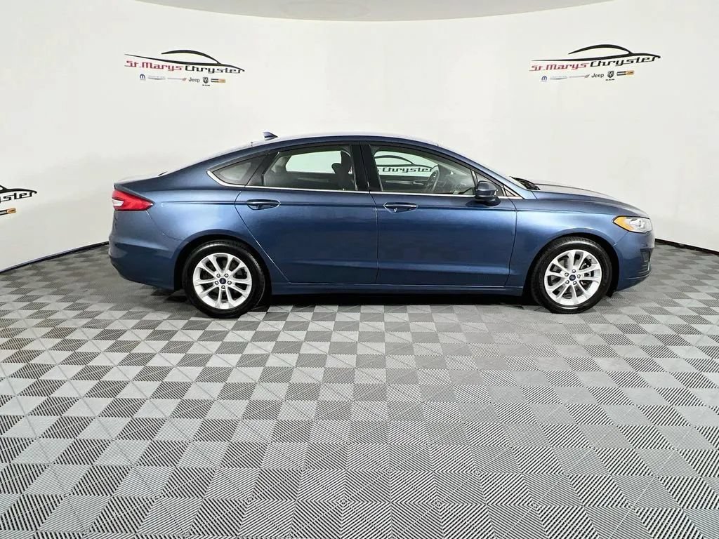 Used 2019 Ford Fusion SE FWD image 9
