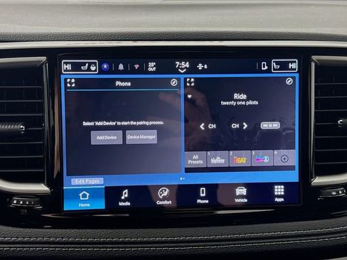 New 2026 Chrysler Pacifica Select image 13