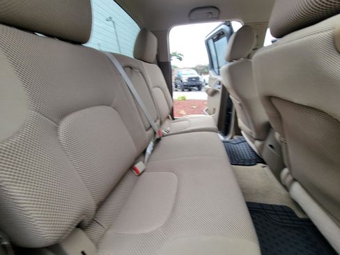 Used 2007 Nissan Frontier SE w/ SE Value Truck Pkg AWD/4WD image 41