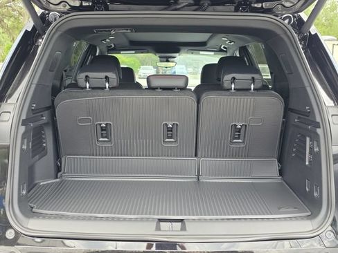 New 2026 Chevrolet Traverse RS w/ LPO, Floor Liner Package FWD image 12