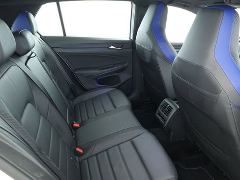 Used 2022 Volkswagen Golf R image 21