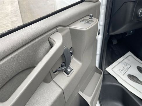 Certified 2024 Chevrolet Express 2500 w/ Driver Convenience Package image 20