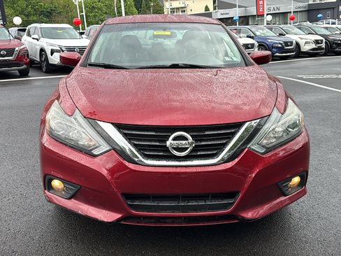 Used 2018 Nissan Altima 2.5 SR FWD image 2