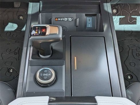 New 2024 GMC Hummer EV 2X w/ Extreme Off-Road Package image 19