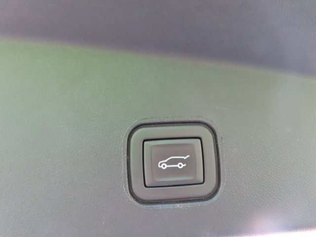 Certified 2024 Cadillac Lyriq Sport AWD/4WD image 39