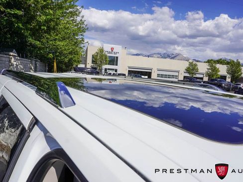 Used 2023 Ford Expedition Max Platinum AWD/4WD image 8