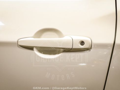 Used 2010 Ford Mustang GT RWD image 29