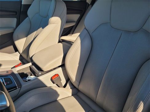 Used 2021 Audi Q5 2.0T Premium Plus w/ Premium Plus Package image 13