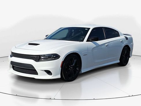 Used 2020 Dodge Charger R/T w/ Plus Group RWD image 11