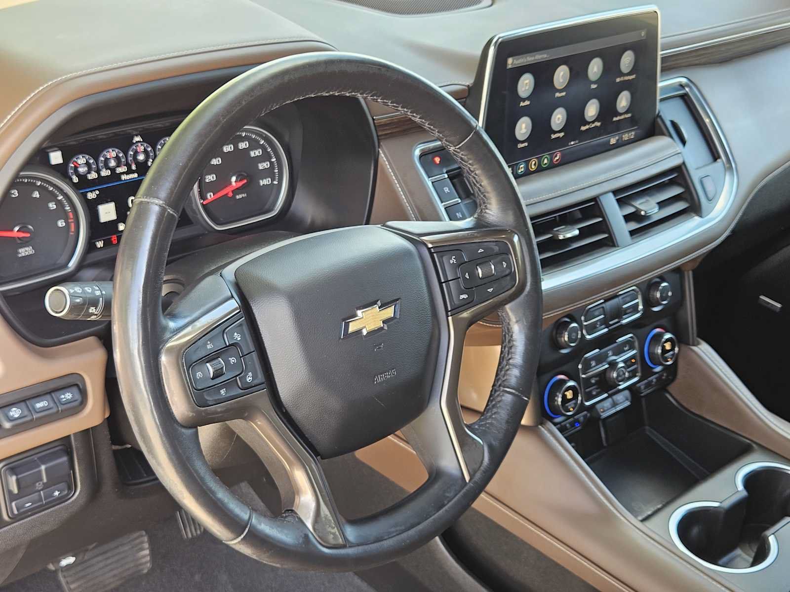 Used 2021 Chevrolet Tahoe High Country w/ Premium Package RWD image 2